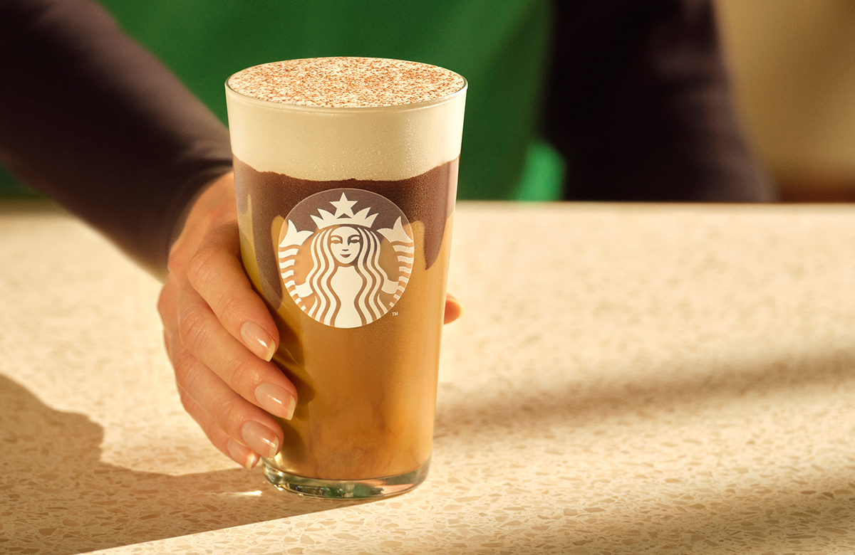 Απόλαυσε τις ημέρες του καλοκαιριού με το Tiramisu Cream Iced Latte στα Starbucks