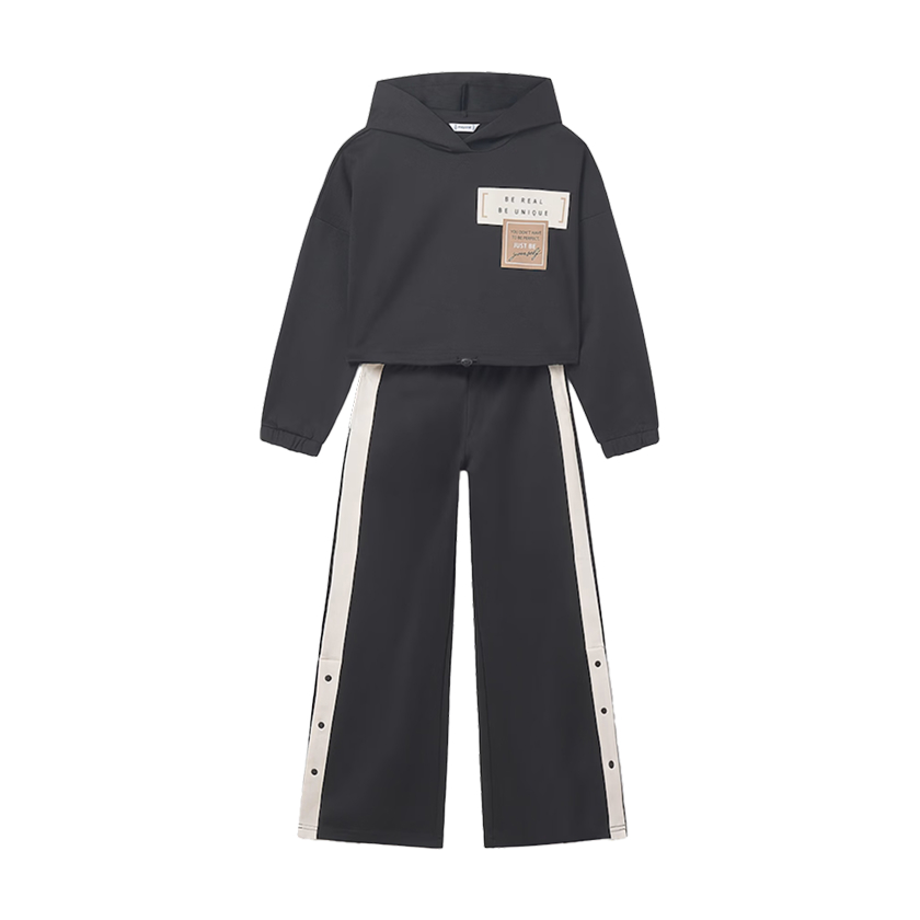 Μαύρη φόρμα με patches