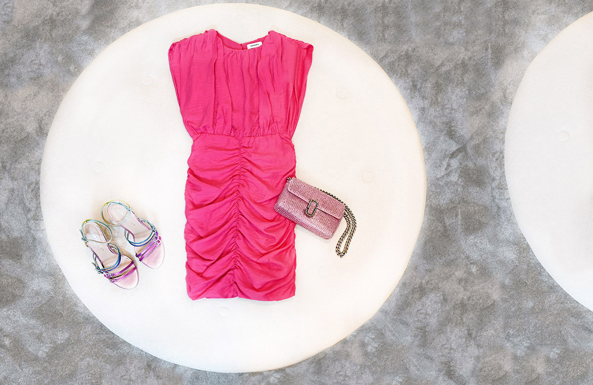 Girls' night out! Are you ready to create your evening outfit?