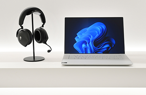 Back to reality: Χρήσιμα gadgets και γραφική ύλη για το γραφείο